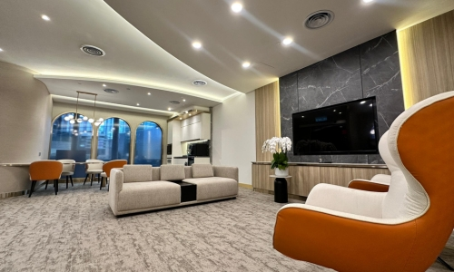 Premiere Lounge